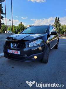 Nissan Qashqai +2,2.0 DCI,150 CP,4x4,automata,7 locuri,camera 360°