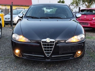 - Alfa Romeo 147, 1.6 Benzina, An 2 km