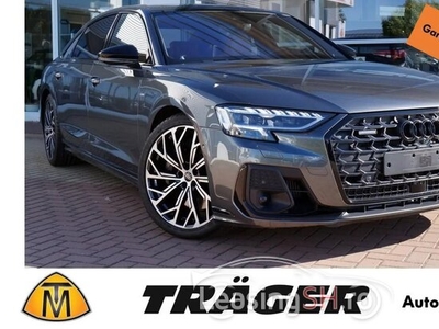 Audi A8 L S line V8 60 TFSI UPE201 4-Sitzer Tische TV