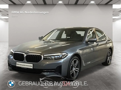 BMW Seria 5 530 e Lim. Navi HiFi AHK GSD Park.Assistant Alarm