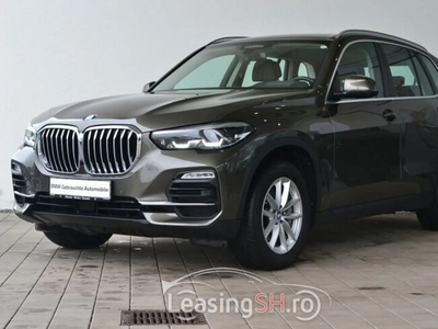 BMW X5 xDrive30d Navi.LED.Leder.AHK.ParkA.Komforsitz