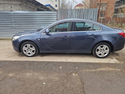 Opel Insignia 1.8 BENZINA