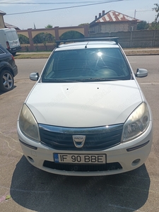 Vând Dacia Sandero 2008