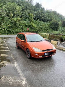 Vând Ford focus