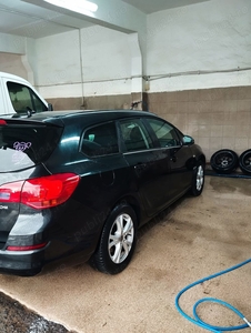 Vand Opel astra j an 2012