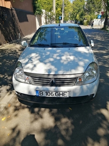 Vand renault symbol 1.5 dci an 2010