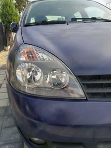 Vand Renault Symbol 2009 cu 200.000km