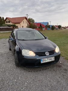 Vând Volkswagen Golf 5