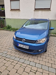 Volkswagen Touran - Model 2015 - 7 locuri - Euro 5