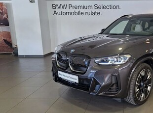 BMW iX3 Standard