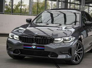 BMW Seria 3 320d Aut. Sport Line