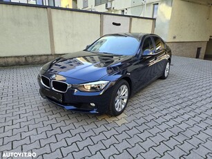 BMW Seria 3 320i Advantage