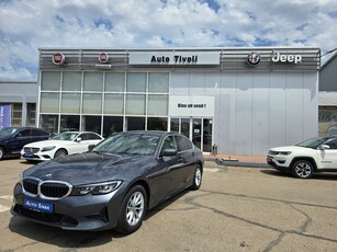 BMW Seria 3 320i AT