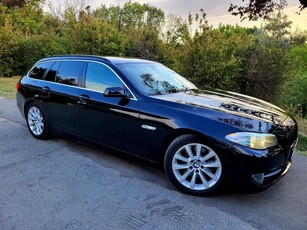 BMW Seria 5 525d Touring Aut.