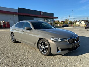 BMW Seria 5 530d xDrive MHEV