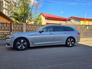 BMW Seria 5 530d xDrive Touring Aut. Luxury Line