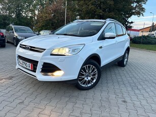 Ford Kuga 1.6 EcoBoost 4x4 Aut. Titanium