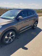 Hyundai Tucson 2.0 CRDI 4WD 6AT Luxury Pack+