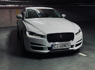 Jaguar XE 2.0 Portfolio