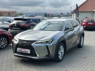 Lexus UX 250h FWD Business