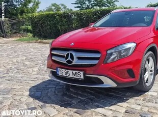 Mercedes-Benz GLA 220 d 4Matic 7G-DCT