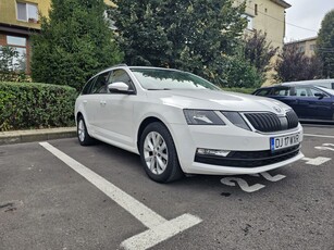 Skoda Octavia Combi Diesel 1.6 TDI Active