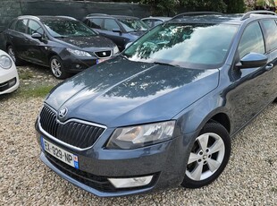 Skoda Octavia Combi Diesel 2.0 TDI DSG Style