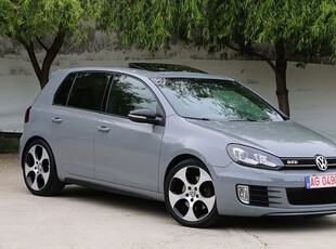 Volkswagen Golf 2.0 DPF GTD DSG