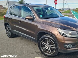 Volkswagen Tiguan 2.0 TDI DPF 4Motion BlueMotion Technology DSG Exclusive