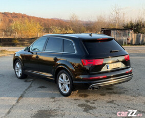 Audi Q7 S line 272 cai 7 locuri