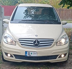 Mercedes Benz B 180 automata