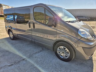 Renault Trafic 8+1 , 2,0 , 2014