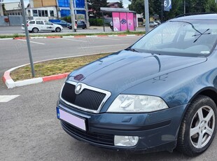 Vand Skoda Octavia Break FSI, 2005 - benzina, cutie manuala