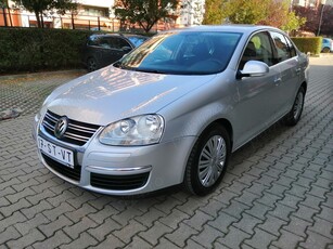 VW Jetta 1,6 benzina 102cp