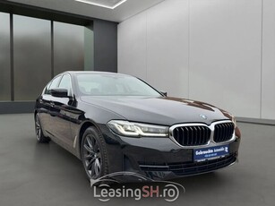 BMW Seria 5 530 d Lim. LED NAVI HUD HGSD LEDER KAMERA PDC 18