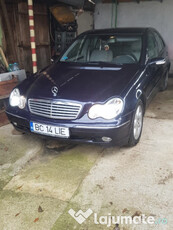 Mercedes c 180 kompresor pe gpl 2004 F. usor neg