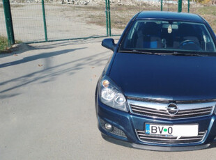 Opel astra h 1.6 benzină 2011