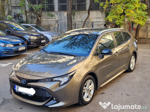 Toyota Corolla Touring Benzina Hybrid CVT 49.000 km Istoric Service