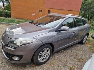 Vând Megane 3, Motorizare 1.6