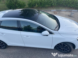 Volvo V40 din 2014