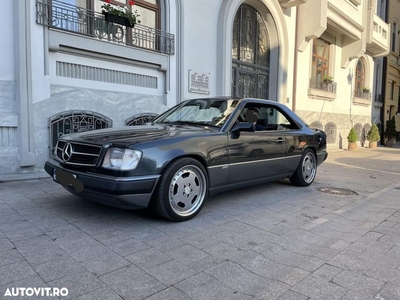 Mercedes-Benz W124