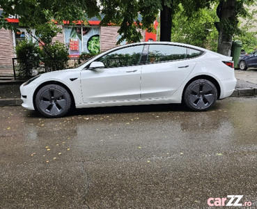 Tesla Model 3, an 2023