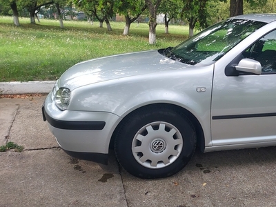 Golf 4 benzina si Passat