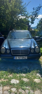Mercedes W210