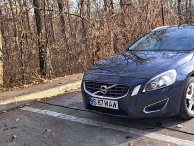 Volvo V60 2.0 D3 5 cilindri