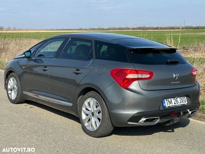 Citroën DS5 Hybrid4 EGS6 SportChic