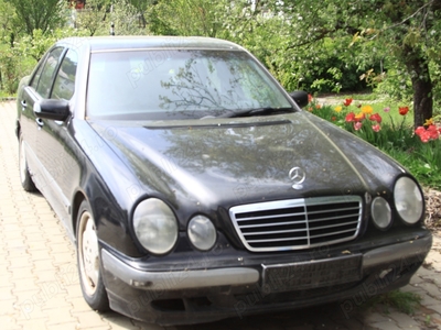 Mercedes W 210 CDI 270