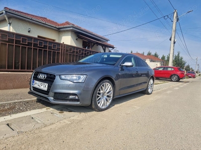 Vând Audi A5