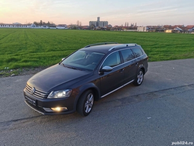 VW Passat Alltrak 2.0 tdi, CP 140, km 216000, an fabricație 2013, euro 5