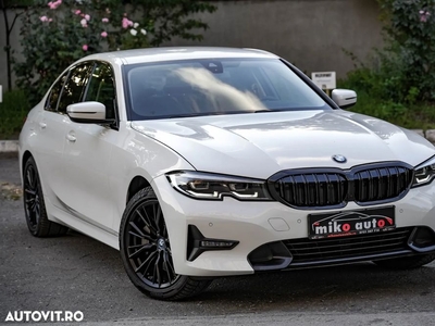 BMW Seria 3 330e Aut. Sport Line